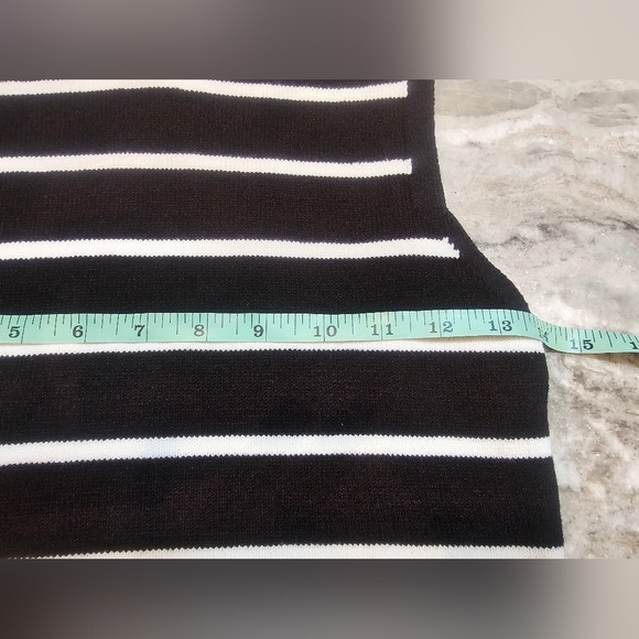 Paris Black & White Knit Sweater Tank Sleeveless Striped Size M - Picture 6 of 7
